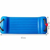 Dimensiones del asiento azul del columpio: 43 cm de largo por 16,5 cm de ancho